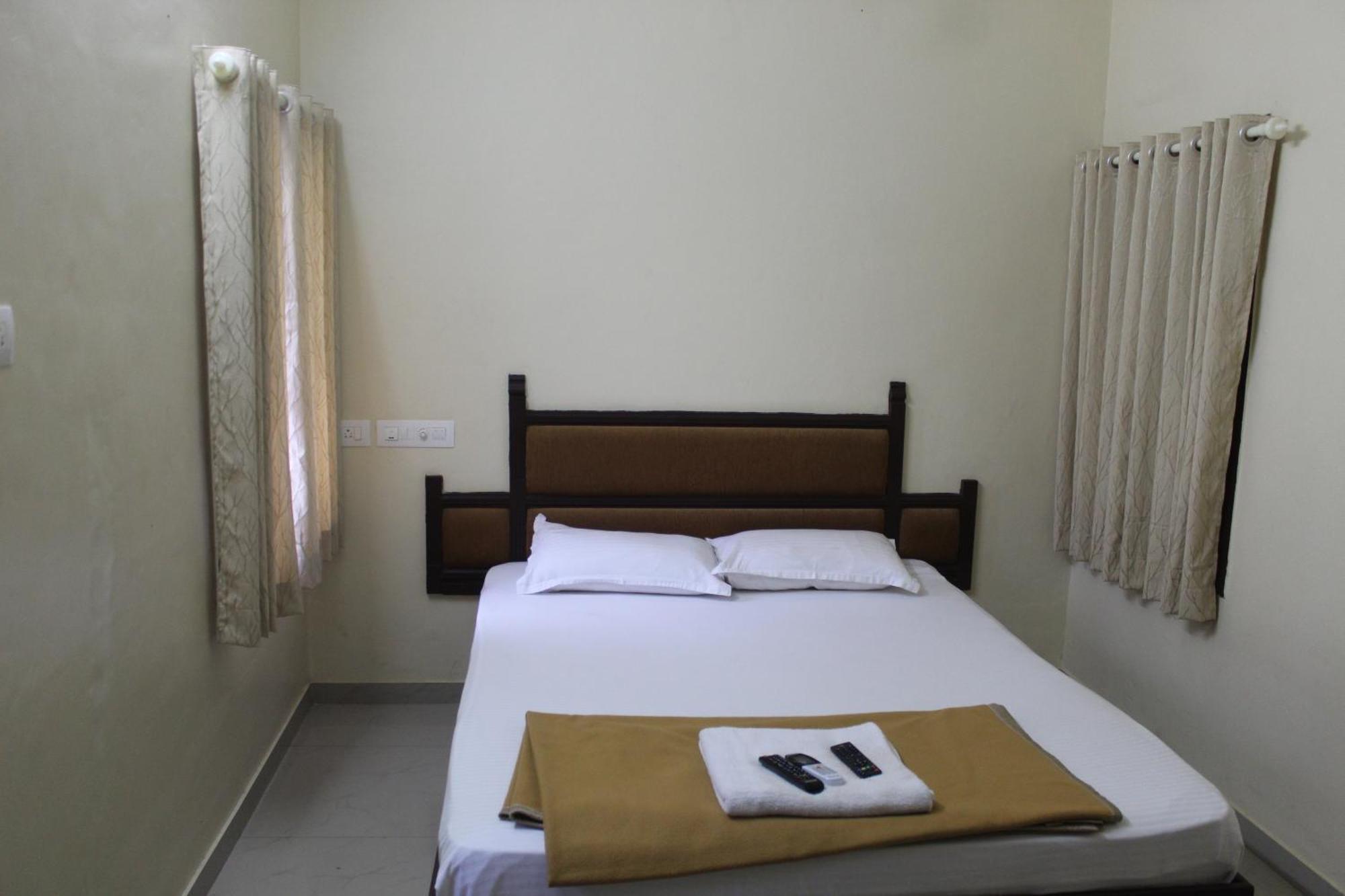 Anna Hotel Thiruvananthapuram Eksteriør bilde