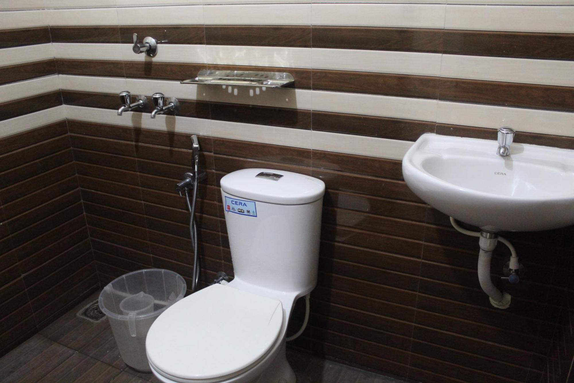 Anna Hotel Thiruvananthapuram Eksteriør bilde