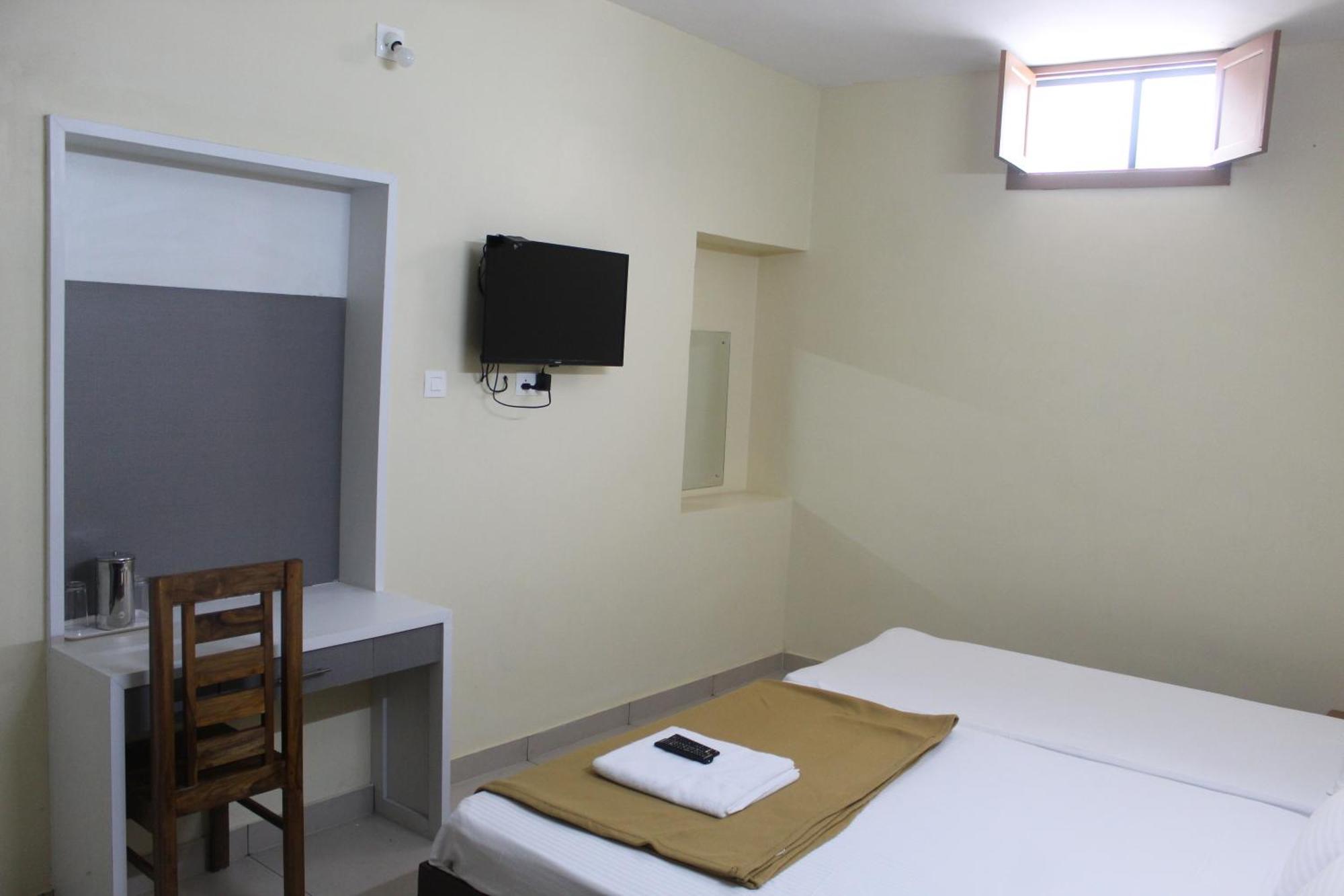 Anna Hotel Thiruvananthapuram Eksteriør bilde