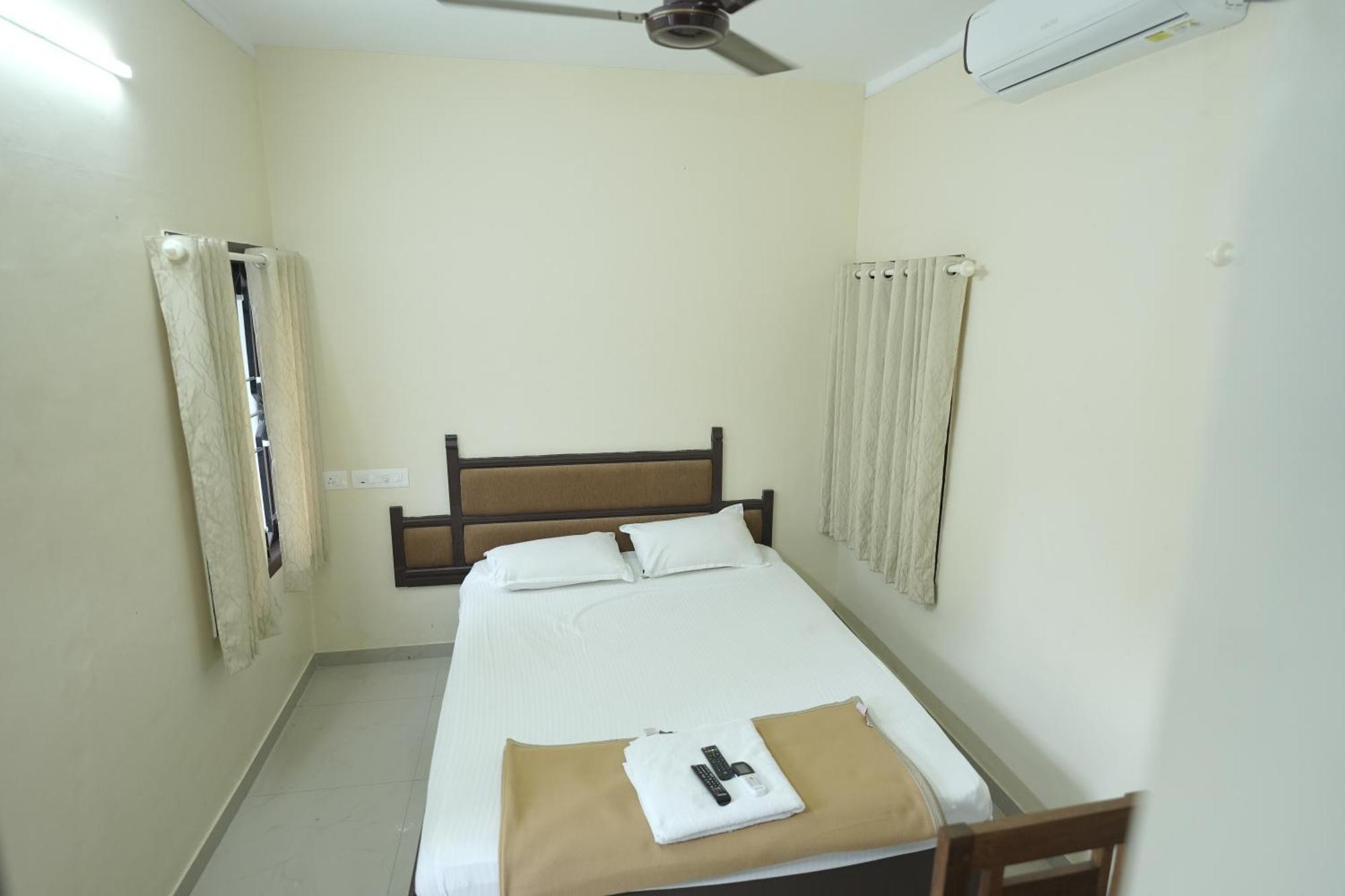 Anna Hotel Thiruvananthapuram Eksteriør bilde