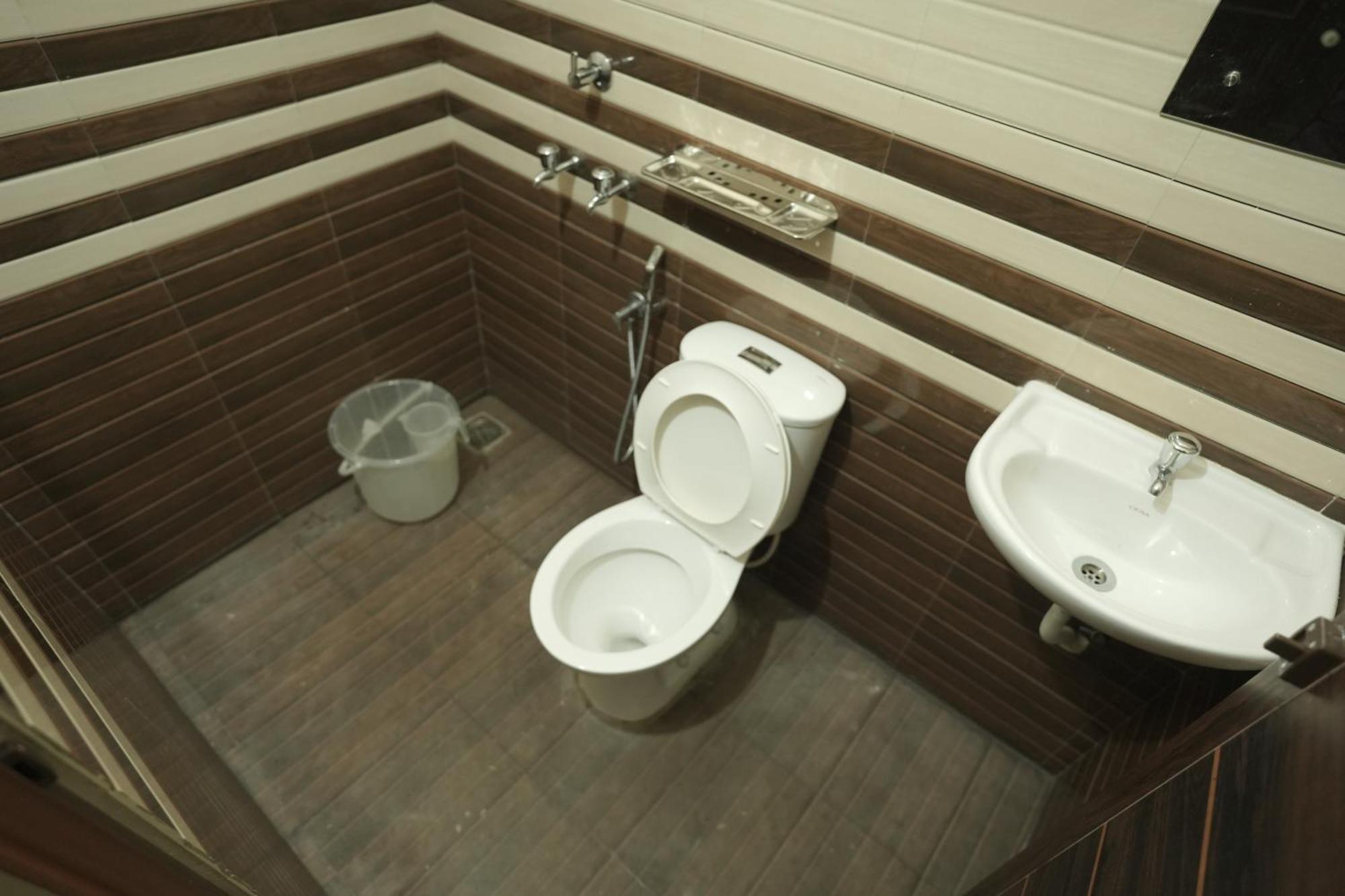 Anna Hotel Thiruvananthapuram Eksteriør bilde